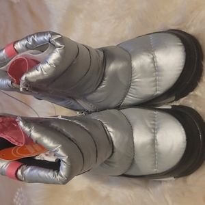 Silver winter boots